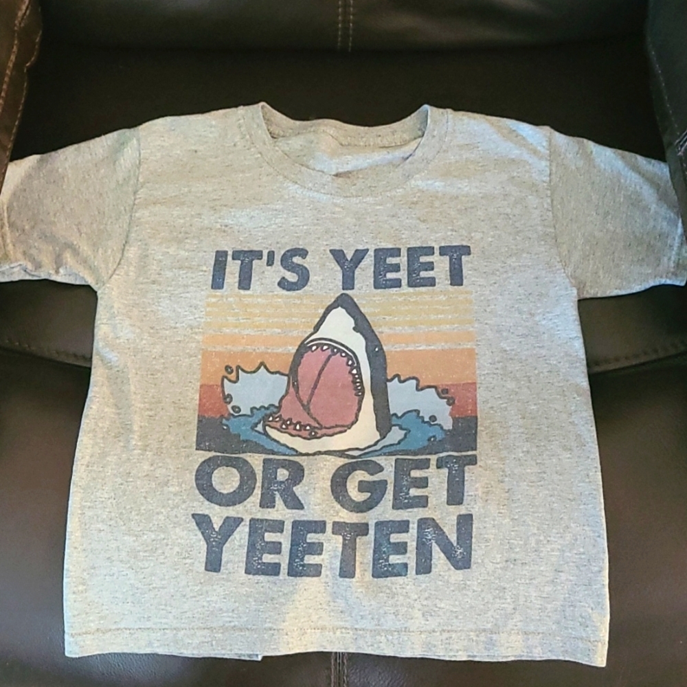 Kids Gray Shark Yeet or Get Yeeten T-Shirt Boys Small